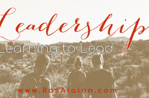 women, walking, leadership